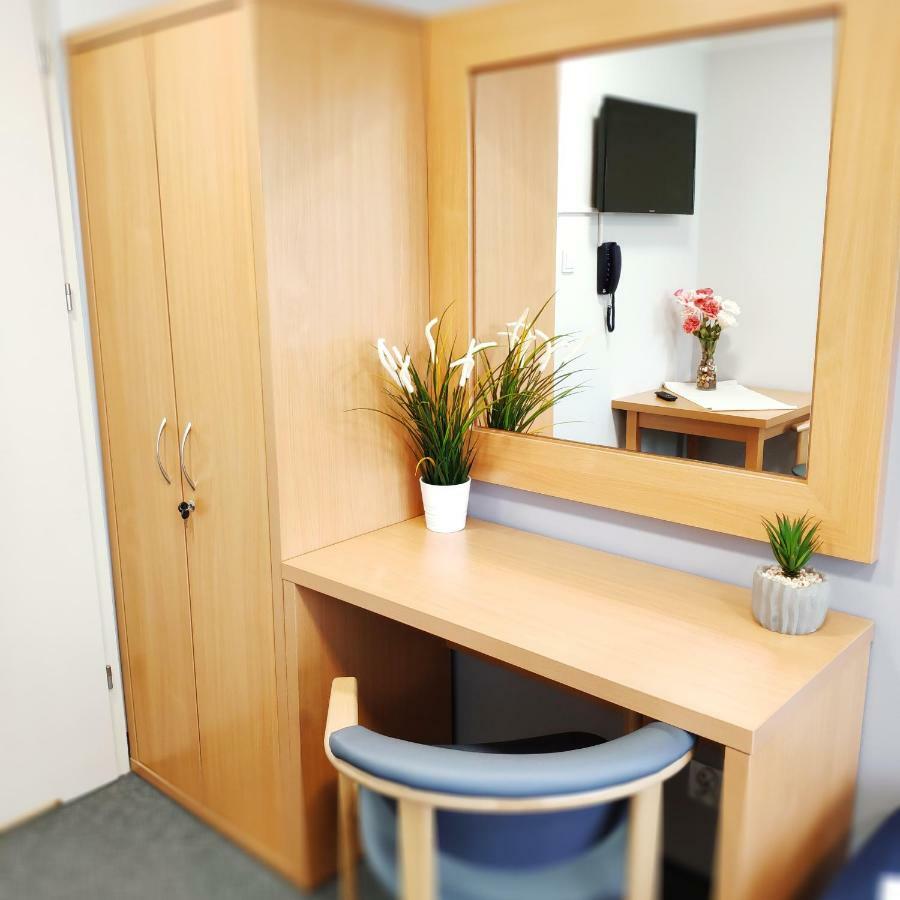Babilon Hostel Krakow Bagian luar foto