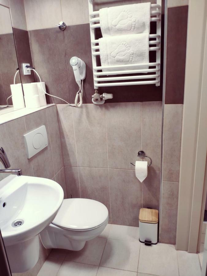 Babilon Hostel Krakow Bagian luar foto